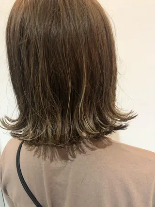 ミディアム カラー ヘアアレンジ ture by gladのヘアスタイル