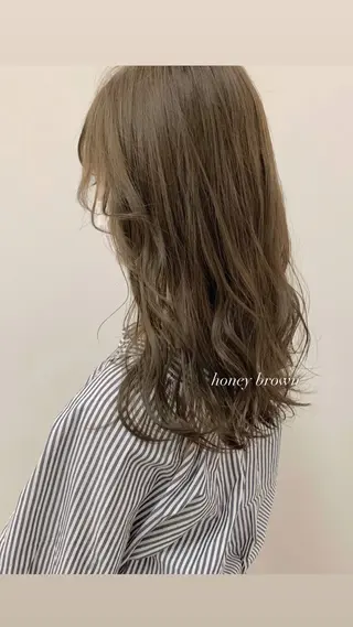 セミロング ParveMix 宮﨑 梨里のヘアスタイル