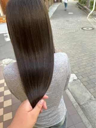 カラー 鈴木 凜のヘアスタイル