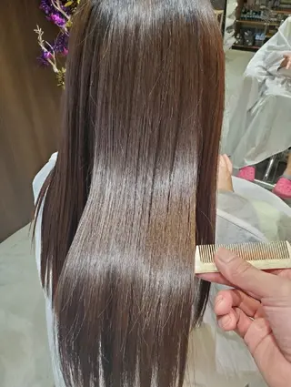 セミロング カラー 尾澤 尚希のヘアスタイル