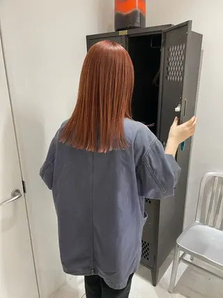 カラー RINA .のヘアスタイル