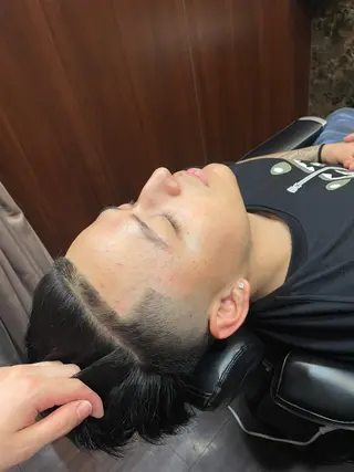 メンズ ヒロ銀座バーバーショップ丸の内店所属・ITO TOMのヘアスタイル