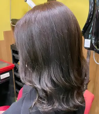 ミディアム カラー デザインカラー🏝️ 須賀汐音のヘアスタイル