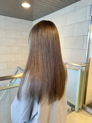 カラー 久永 菫のヘアスタイル