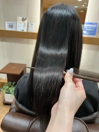 カラー REMIX所属・横山 真裟斗のヘアスタイル