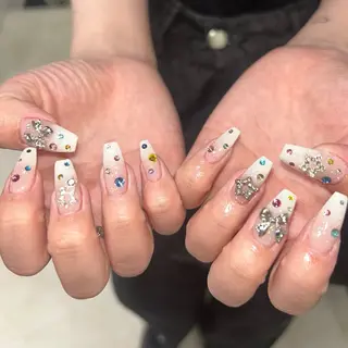 ネイル MODA MANAMIᵕ̈のネイルデザイン