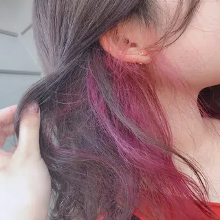 ショート カラー 塔崎 りこのヘアスタイル