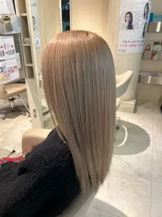 ロング カラー 小森 永のヘアスタイル