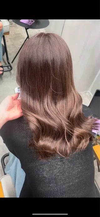ミディアム miloc himekaのヘアスタイル