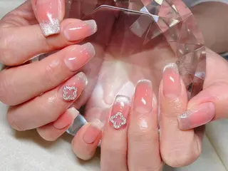 ネイル マツエク・マツパ アイブロウ Nail&eye Belire 新宿のネイルデザイン