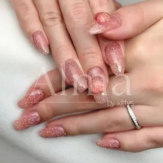 ネイル Alma by kittys 谷保店所属・Alma chitoseのネイルデザイン