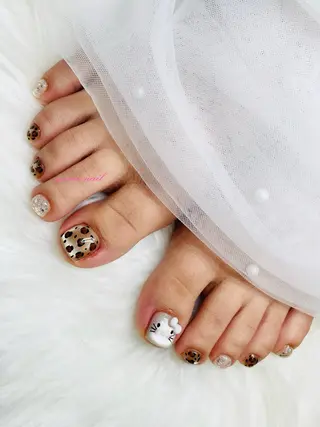 ミディアム ヒエン NAILのネイルデザイン