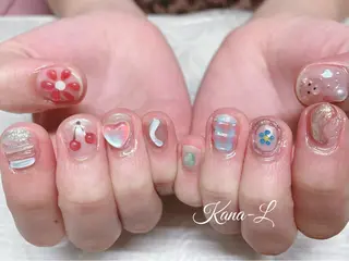 カラー ネイル 芦辺 香奈のネイルデザイン