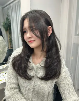 ロング 小野 鈴紗のヘアスタイル