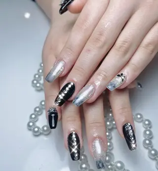 ネイル 🦋y y Nail 🤍のネイルデザイン