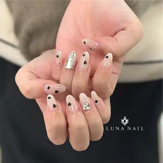 ネイル アトリエ　ミモザ所属・いまむら あかりのネイルデザイン