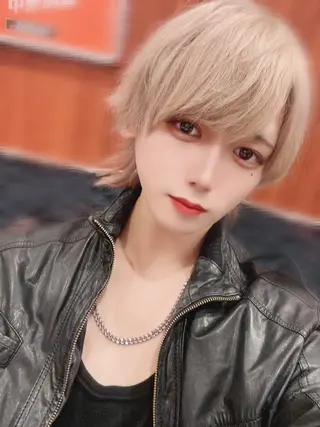 カラー メンズ ♱地雷カラー♱ウルフ ♱ 藍衣 ♱のヘアスタイル