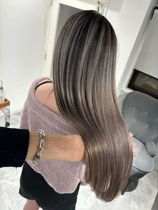 ロング mimiiy fukaのヘアスタイル