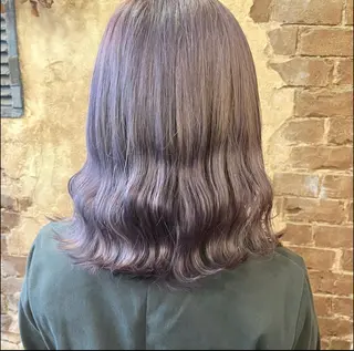 ミディアム カラー ブリーチ、パーマ 西部笑のヘアスタイル