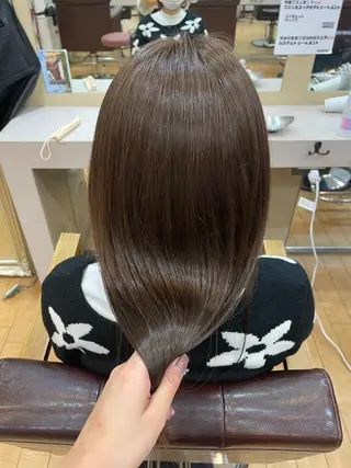 セミロング HairPlace SoL所属・SoL🪐✧ 眞白のヘアスタイル