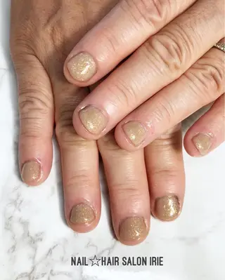 ネイル Hair salon Irie所属・與儀 知佳のネイルデザイン