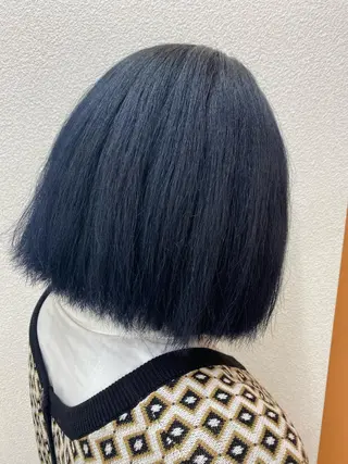 ショート カラー STROKE所属・岡田 未来のヘアスタイル