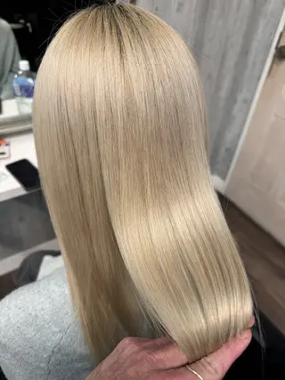 ロング ✨池袋ブリーチ特化 Hibiki✨のヘアスタイル