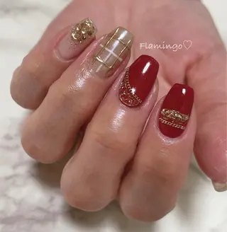 ネイル 40代からの爪に 優しい施術×自爪育成のネイルデザイン