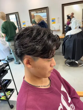 パーマ メンズ まろやかなベージュ 小池春樹のヘアスタイル