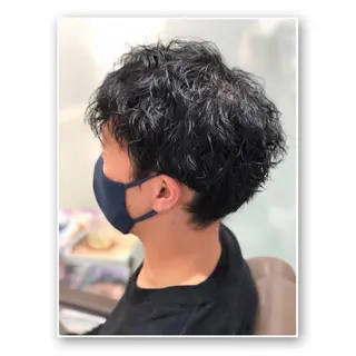 パーマ メンズ ココラッシュ上野御徒町店所属・y.e cocoのマツエク・マツパデザイン