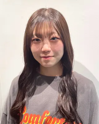 ロング カラー 透明感カラー×ヘア アレンジ🪽しおりのヘアスタイル