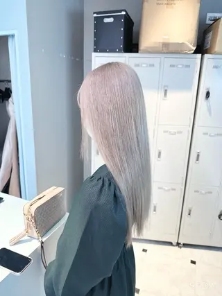 ロング カラー ハイトーン/韓国 レイヤー/るか🎀のヘアスタイル