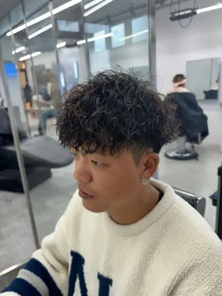 ショート パーマ職人DAIKI ツイスパ/波巻きのヘアスタイル