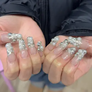 セミロング 小川 柚香のネイルデザイン