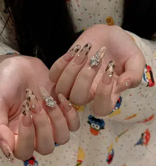 ネイル yuri nail salon所属・Yuri ユリのネイルデザイン