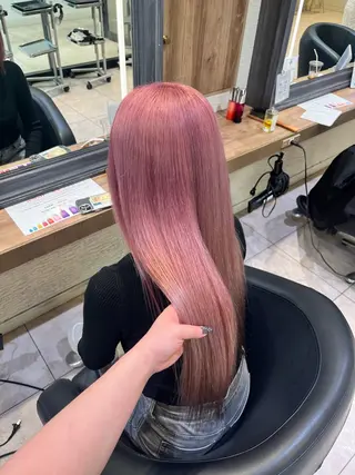 カラー ハイトーン／アレンジ 🩵NANAMIのヘアスタイル