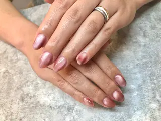 ネイル 鈴木 麻里のネイルデザイン