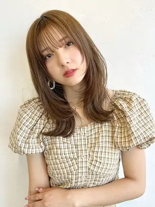 セミロング カラー 藤間 帆乃夏（とうまほのかのヘアスタイル