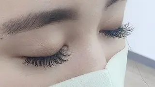 マツエク・マツパ Emiy Beauty Lush所属・Emiy Shinobuのマツエク・マツパデザイン