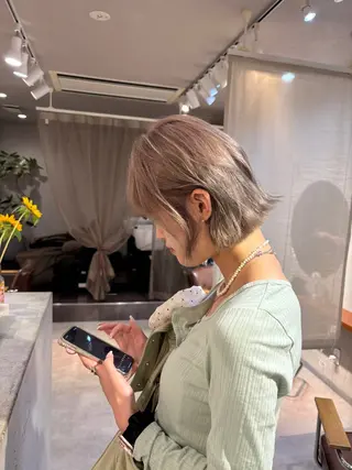 ミディアム 野口 咲愛のヘアスタイル