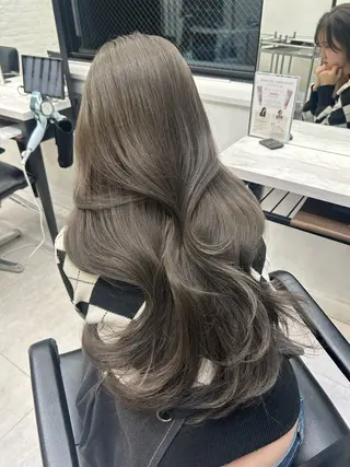 ロング カラー ヘアアレンジ 韓国ヘア🇰🇷／ 艶カラー鈴木萌愛🩶のヘアスタイル