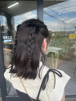 ミディアム カラー ヘアアレンジ alu所属・マキノ キョウカのヘアスタイル