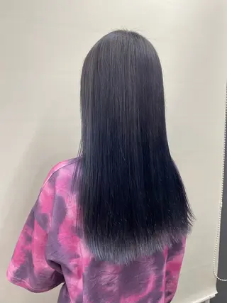 カラー 手塚 由佳のヘアスタイル