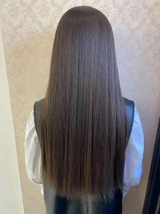 ロング ヒヨシ ルナのヘアスタイル