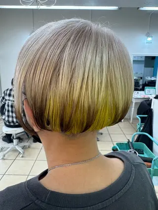 ショート カラー graspedia 【グラス・ペディア】所属・グラスぺディア/宇品 あゆみのヘアスタイル