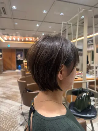 ショート カラー ✨大人ショートヘア ✨ロイのヘアスタイル