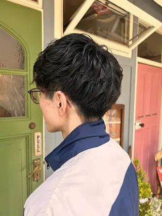 ショート パーマ メンズ 清水千優/パーマ/透 明感カラー/メンズのヘアスタイル