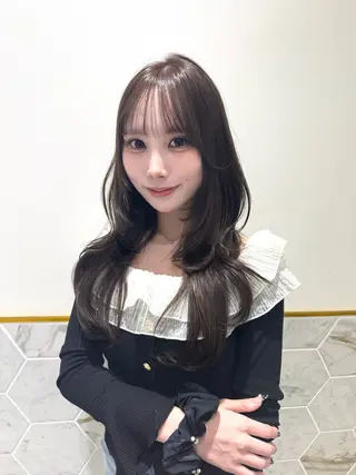 ロング カラー costes 今井芽依のヘアスタイル