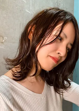 ミディアム カラー diarスタイリスト 山田のヘアスタイル