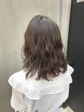 ミディアム パーマ 赤み消し韓国ヘア レイヤー縮毛🤍渡邉のヘアスタイル